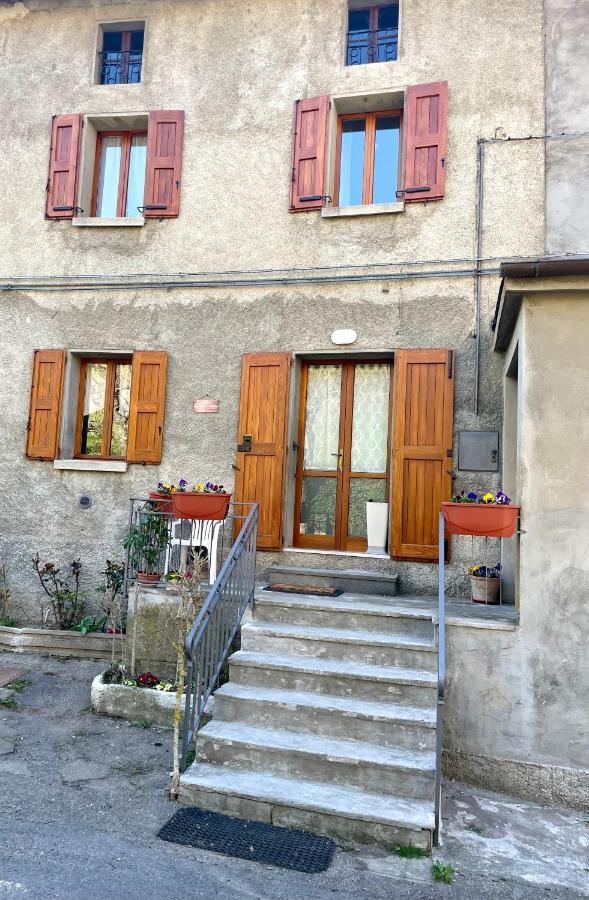 Casa Vacanze Ca' Di Lucchini San Benedetto Val di Sambro Екстер'єр фото