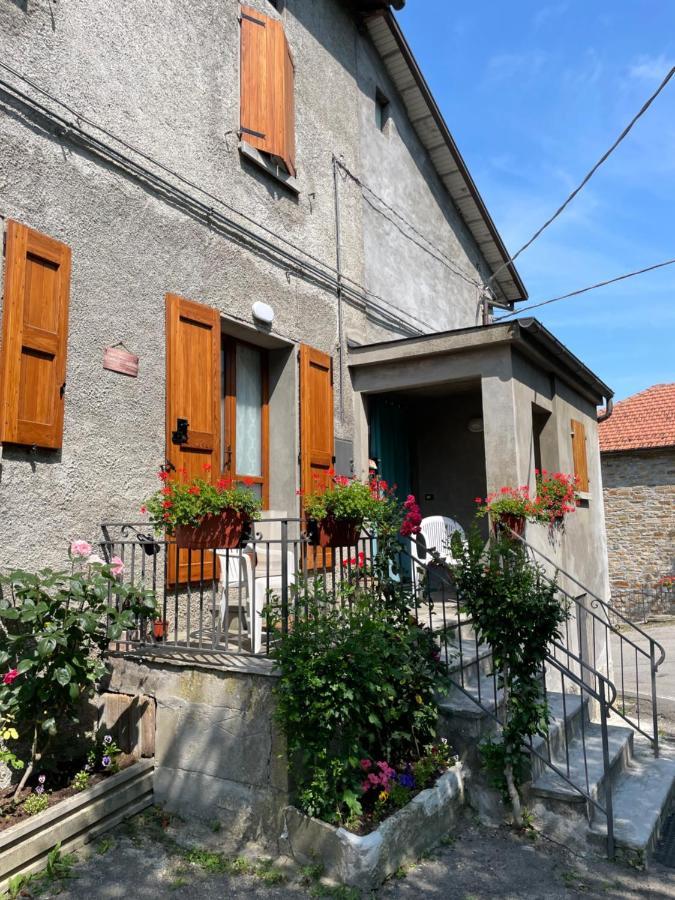 Casa Vacanze Ca' Di Lucchini San Benedetto Val di Sambro Екстер'єр фото